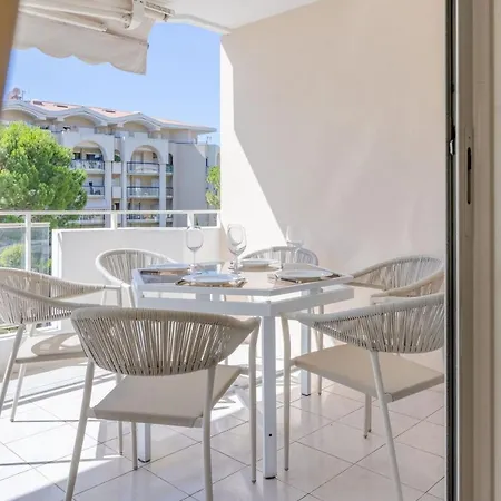 3-room In Prestigious Apartment