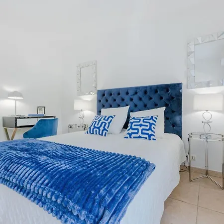 3-room In Prestigious Apartment Cannes