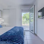 3-room In Prestigious Appartement *