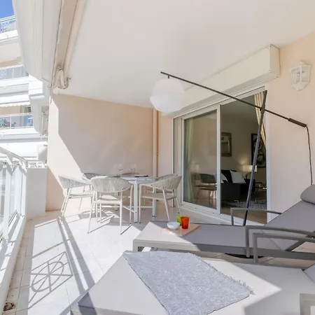 Lägenhet 3-room In Prestigious Cannes