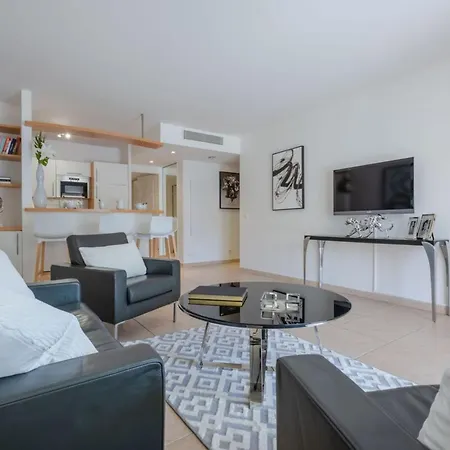 3-room In Prestigious Lägenhet Cannes