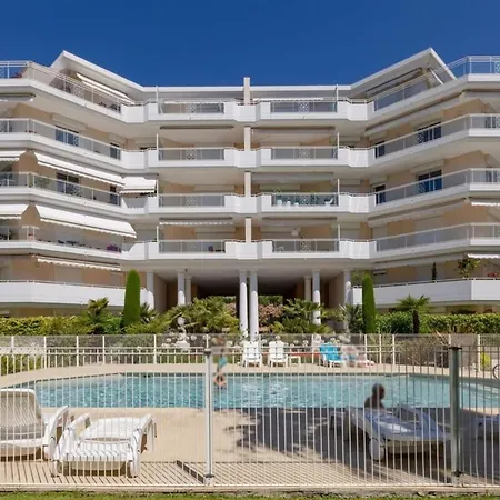 3-room In Prestigious Appartement
